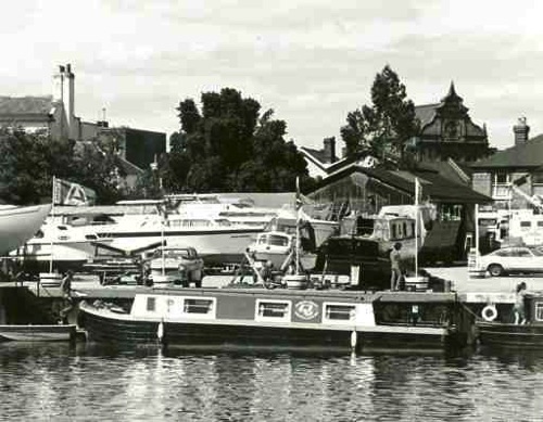 Becketts Wharf was a busy boat repairs and chandlers site in 1980.